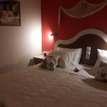 Antigoni Guest house 2*